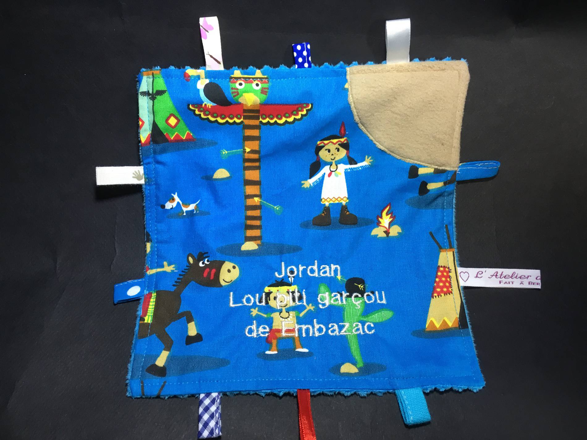 Doudou étiquettes personnalisé - Broderie + appliqué - Jordan