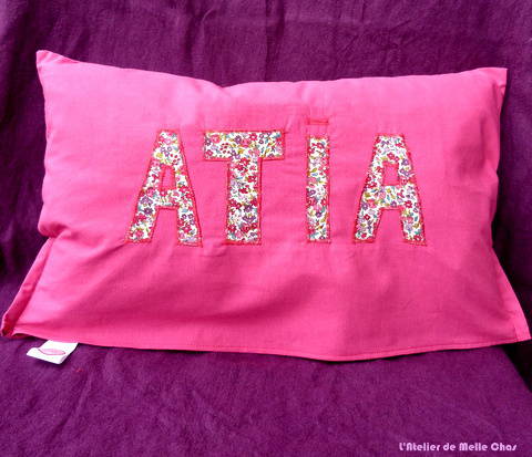 Housse de coussin personnalisée prénom - Atia